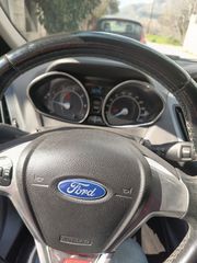 Ford B-Max 2013-thumb-2