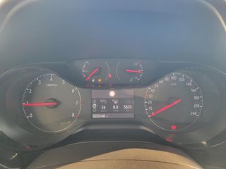 Opel Corsa 2023 EDITION 1.2lt 75hp MT5-thumb-8