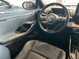 Toyota Yaris 2021 Premier Edition-thumb-10