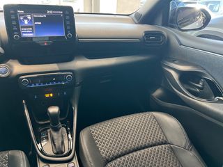 Toyota Yaris 2021 Premier Edition-thumb-12