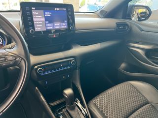 Toyota Yaris 2021 Premier Edition-thumb-27