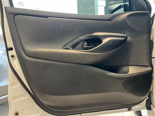Toyota Yaris 2021 Premier Edition-thumb-28