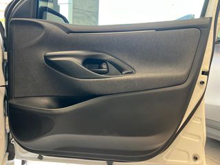 Toyota Yaris 2021 Premier Edition-thumb-30