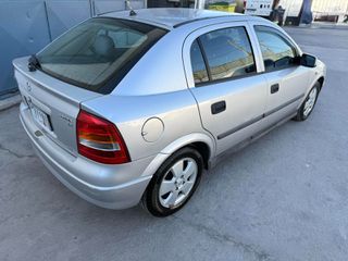 Opel Astra 2001-thumb-4