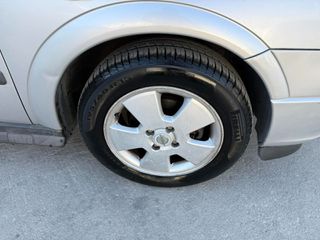 Opel Astra 2001-thumb-6