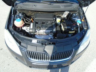Skoda Fabia 2008 1.4 16V AMBIENTE-thumb-17