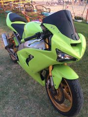 Kawasaki Ninja ZX - 6 R 2004