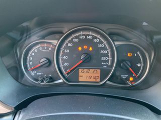 Toyota Yaris 2015 ACTIVE PLUS-thumb-16