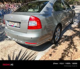 Skoda Octavia 2011-thumb-5