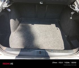 Skoda Octavia 2011-thumb-18