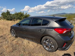 Ford Focus 2018 ST LINE-thumb-4
