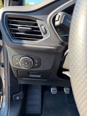 Ford Focus 2018 ST LINE-thumb-12