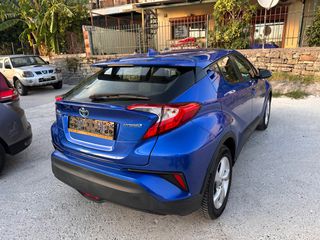 Toyota C-HR 2018 1.8 HYBRID-thumb-9