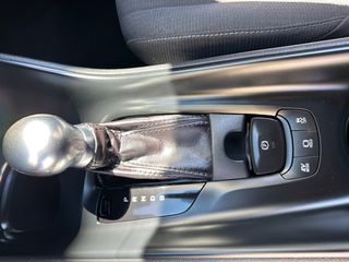 Toyota C-HR 2018 1.8 HYBRID-thumb-17