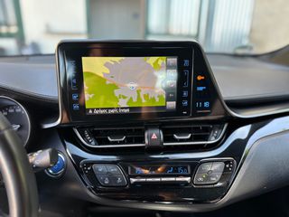 Toyota C-HR 2018 1.8 HYBRID-thumb-20