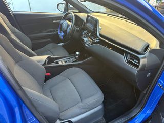 Toyota C-HR 2018 1.8 HYBRID-thumb-30