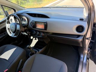 Toyota Yaris 2016 1.4 D-4D DIESEL-thumb-17