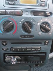 Toyota Yaris 2003 1.0-thumb-6