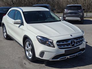Mercedes-Benz GLA 180 2018 Mercedes-Benz GLA 180 D