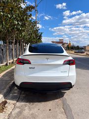 Tesla Model Y 2022 PERFORMANCE-thumb-1