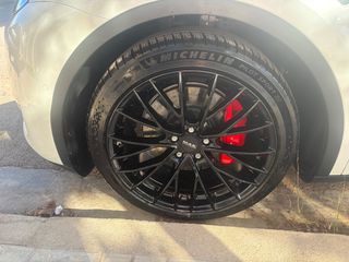 Tesla Model Y 2022 PERFORMANCE-thumb-10