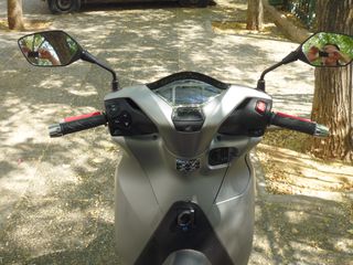 Honda SH 350i 2024 SPORTY-thumb-9