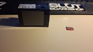 action camera 1080-thumb-4