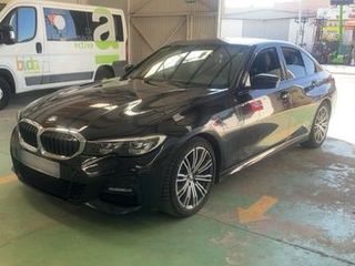 Bmw 318 2020 318d M Sport-thumb-4
