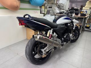Suzuki GSX 1400 2007 LIMITED EDITION-thumb-4
