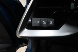 Audi A3 2022 A3 40 TFSI e S tronic 1.4cc 204hp PLUG IN HYBRID-thumb-24