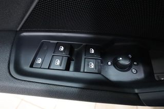 Audi A3 2022 A3 40 TFSI e S tronic 1.4cc 204hp PLUG IN HYBRID-thumb-27