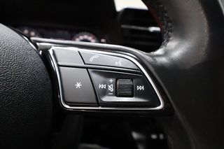 Audi A3 2022 A3 40 TFSI e S tronic 1.4cc 204hp PLUG IN HYBRID-thumb-19