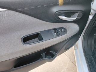Fiat Punto 2012-thumb-24