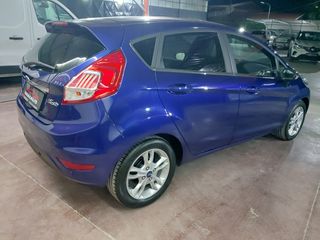 Ford Fiesta 2016-thumb-11