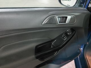 Ford Fiesta 2016-thumb-24