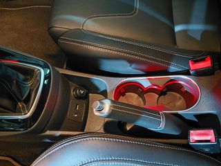 Ford Fiesta 2016-thumb-26