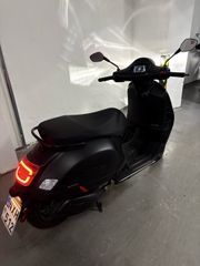 Vespa GTS 310 2026 Supersport Facelift Nero Convinto Matt-thumb-1