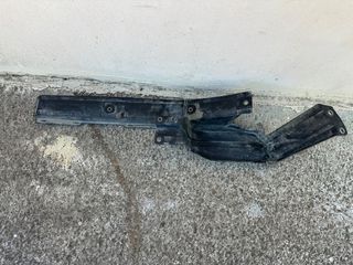 πίσω προστατευτική ποδιά του σασί / κάλυμμα ντεποζίτου BMW E53