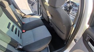 Ford Focus 2010 DIESEL 1.6 TDCI-thumb-32