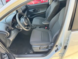 Toyota Yaris 2022 1.5 HYBRID HDF 116HP _ BUSINESS _ ΕΛΛΗΝΙΚΟ _ ΕΓΓΥΗΣΗ-thumb-38