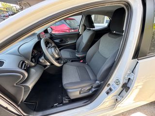 Toyota Yaris 2022 1.5 HYBRID HDF 116HP _ BUSINESS _ ΕΛΛΗΝΙΚΟ _ ΕΓΓΥΗΣΗ-thumb-39