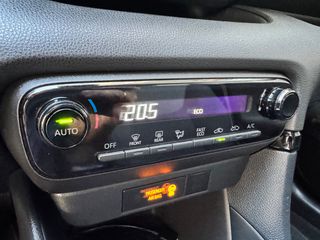 Toyota Yaris 2022 1.5 HYBRID HDF 116HP _ BUSINESS _ ΕΛΛΗΝΙΚΟ _ ΕΓΓΥΗΣΗ-thumb-11