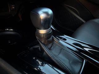 Toyota C-HR 2017 Automatic-thumb-51