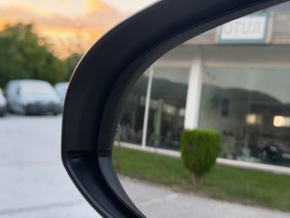 Toyota C-HR 2017 Automatic-thumb-23