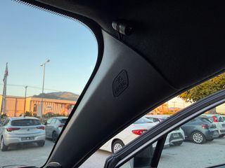 Toyota C-HR 2017 Automatic-thumb-60