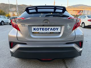 Toyota C-HR 2017 Automatic-thumb-8