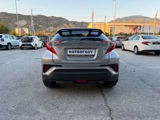 Toyota C-HR 2017 Automatic-thumb-6