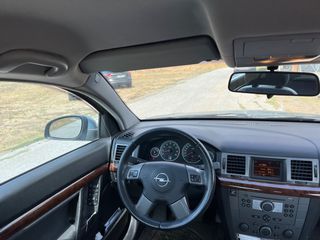 Opel Vectra 2004-thumb-4