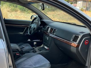 Opel Vectra 2004-thumb-7