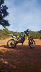 Suzuki RM-Z 250 2010-thumb-1
